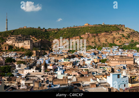 Bundi Palast und Taragarh Fort (Star Fort) über Stadt, Bundi, Rajasthan Zustand, Indien, Asien Stockfoto