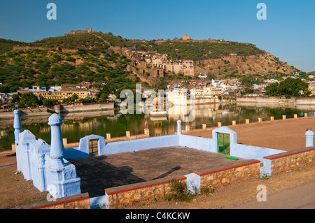 Bundi Palast und Taragarh Fort (Star Fort) über Stadt, Bundi, Rajasthan Zustand, Indien, Asien Stockfoto