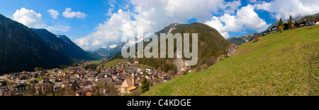 180 Panorama Campitello di Fassa, Dolomiten, Trentino-Alto Adige, Italien, Europa Stockfoto