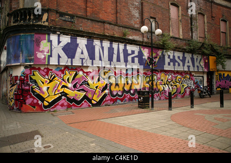 Graffiti an Gebäuden Stockfoto