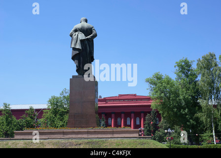 Taras Shevchenko Monument und roten Gebäude von Taras Schewtschenko-Universität Kiew Stockfoto