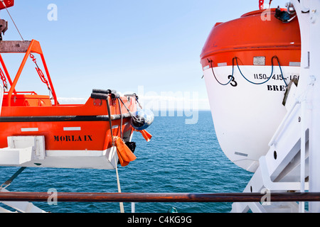 Rettungsboote an Bord ein Cross-Channel Fähre Frankreich Europa Stockfoto