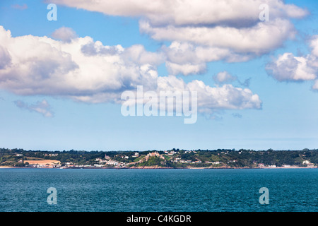 Jersey Küste, Mont Orguiel Burg und Gorey Hafen, Kanalinseln, Großbritannien, Europa Stockfoto