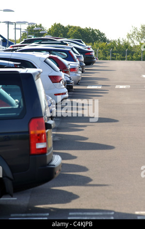 Langzeitaufenthalt-Parkplatz am Flughafen Birmingham, UK Stockfoto