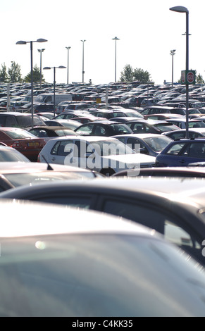 Langzeitaufenthalt-Parkplatz am Flughafen Birmingham, UK Stockfoto