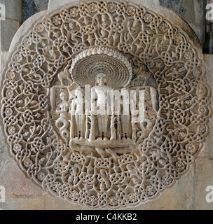 Kunstvoll geschnitzten Marmor Mauerwerk im Chaumukha-Tempel, der Haupttempel in den Komplex der Jain-Tempel von Ranakpur. Ranakpur, Stockfoto