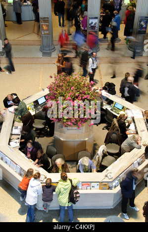 Prunksaal, Infostand, Metropolitan Museum of Art, New York City, Stockfoto