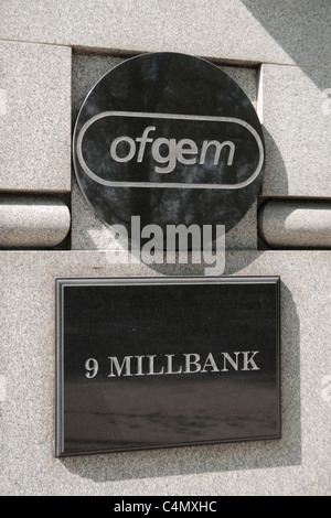 Das Ofgem Logo Zeichen außerhalb der zentrale, 9 Millbank, London, UK Stockfoto