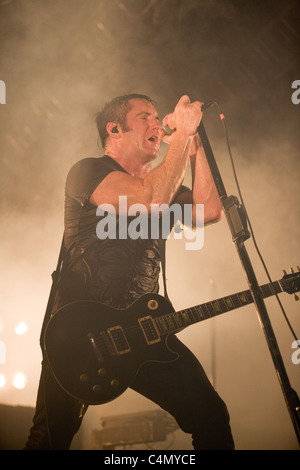 Mitglieder der Band Nine Inch Nails durchführen auf dem Konzert in Budapest, Ungarn, 2009.07.24 Stockfoto