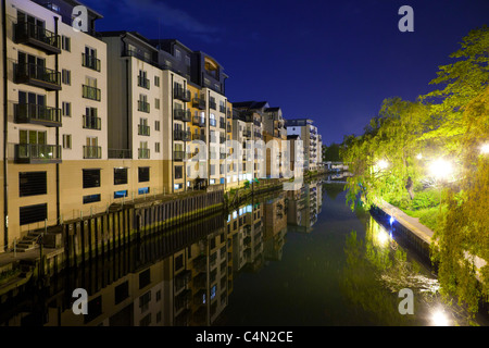 am Flussufer Luxuswohnungen in Norwich Stockfoto