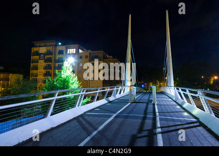 Fußgängerbrücke über den Fluss Wensum in Norwich Stockfoto