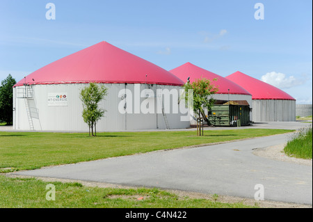 Deutschland-MT-Energie Biogasanlage eines Landwirts auf Nordsee Insel Nordstrand im Bundesland Schleswig-Holstein Stockfoto