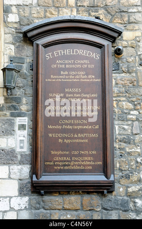 St. Etheldreda Kirche Schwarzes Brett Ely Place, EC1 Holborn London England UK Stockfoto