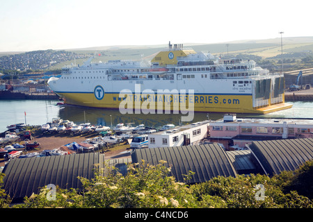 Transmanche Ferries Fähre Schiff Ankunft in Newhaven, East Sussex, England Stockfoto