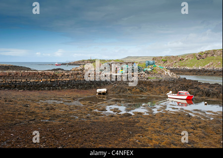 Ebbe am Pier und Steg am Croig, Dervaig, Isle of Mull, Argyll, Schottland.  SCO 7240 Stockfoto