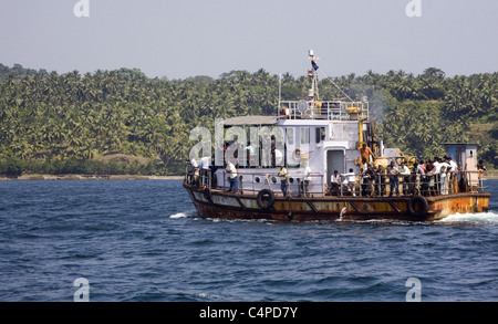 Fähre zwischen Ross Island und Port Blair. Stockfoto