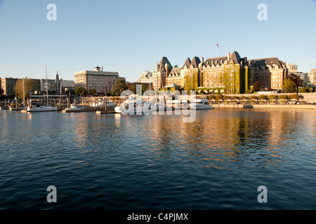 Binnenhafen und Empress Hotel. Victoria, Vancouver Island, British Columbia, Kanada. Stockfoto