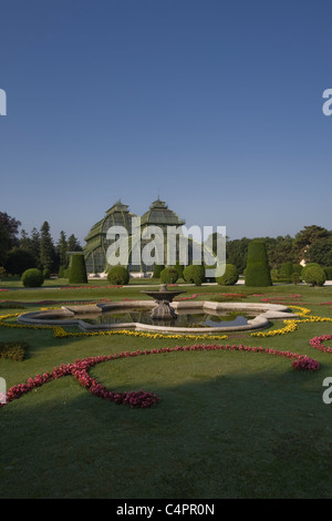Palm-Haus, Schlosspark Schönbrunn, Wien, Österreich Stockfoto