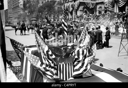 Olympischer Athlet Rezeption, Marathon Trophy, New York. 1908 Stockfoto