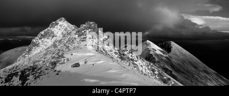 Spidean Coire Nan Clach, Beinn Eighe Gipfelgrat in schwarz und weiß, Torridon, Schottisches Hochland Stockfoto