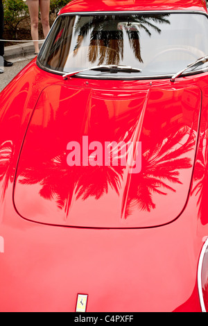 Eine 1967 Ferrari 275 GTB 4 im 2011 Rodeo Drive Concours mit allen italienischen Autos entworfen. Stockfoto