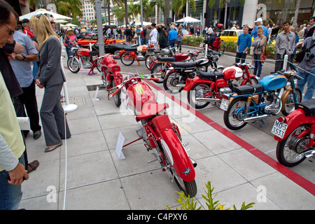 Oldtimer-italienische Motorräder im Jahr 2011 Rodeo Drive Concours d ' Elegance Stockfoto