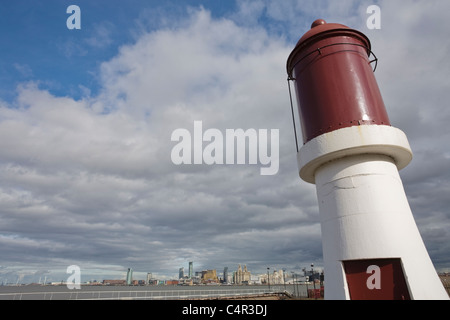 Liverpool Skyline von Birkenhead, Merseyside, England Stockfoto