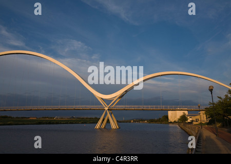 Infinity-Brücke Stockton on Tees, England Stockfoto