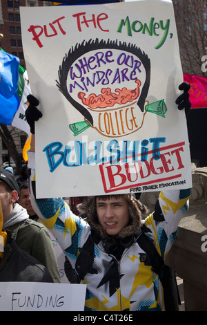 Studenten-Kundgebung gegen Budgetkürzungen für höhere Bildung in Michigan Stockfoto