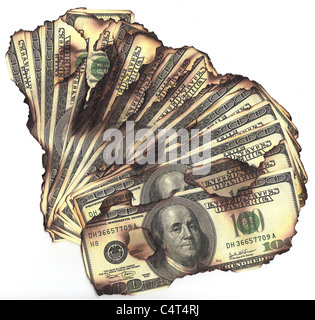 100-Dollar-Scheine verbrennen finanzielle Verlustrisiko Rezession depression Stockfoto