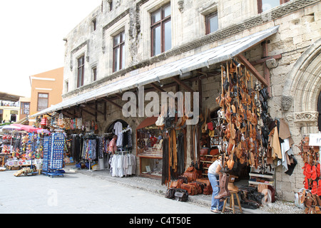 Touristischen Geschäfte in der Altstadt von Rhodos, Griechenland. Stockfoto