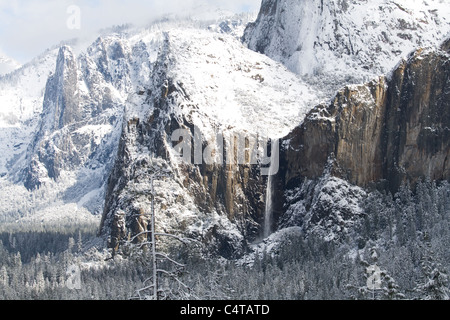 Bridalveil Falls im Winter, Yosemite-Nationalpark, Kalifornien Stockfoto