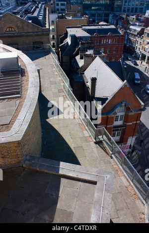 Dächer-Blick über Ostlondon zum Geschäftsviertel Stockfoto