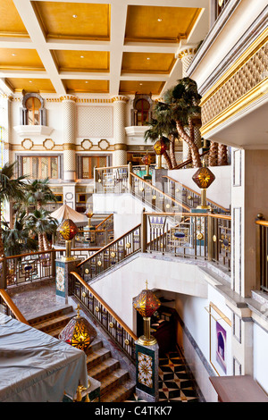 Dekorative Innenarchitektur des Grand Hyatt Hotel in Maskat, Oman. Stockfoto