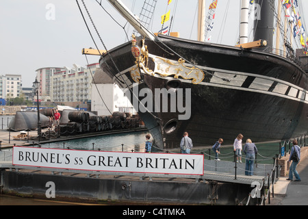 Die Ansicht des Bogens von Brunels SS Great Britain in Bristol Docks, Bristol, UK. Stockfoto