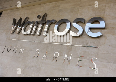 Waitrose Beschilderung an ihrer Zweigstelle in der Finchley Road. Stockfoto