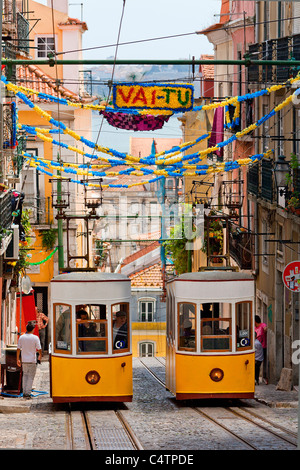 Europa, Portugal, Lissabon, Barrio Alto, Elevador da Bica Stockfoto