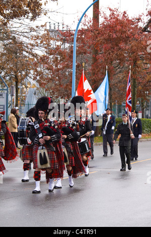 Pipe Band in Remembrance Day Parade, Port Coquitlam, BC, Kanada Stockfoto