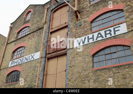 Phoenix Wharf Wapping High Street London Uk Stockfoto