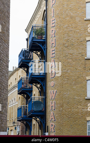 Pierhead Wharf Apartments Wapping High Street London Uk Stockfoto