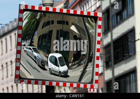 Straße Weitwinkel Straße Sicherheitsspiegel, Upper Bavaria München Stockfoto