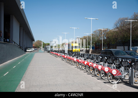 Fahrräder mieten/Mietkauf in Sevilla, Spanien Stockfoto