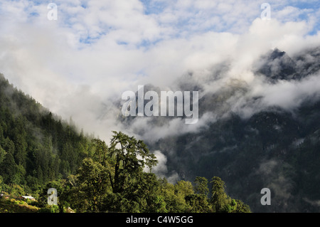 Kechakyu Himal Aussicht vom Timang Dorf, Marsyangdi River Valley, Annapurna Conservation Area, Gandaki, Pashchimanchal, Nepal Stockfoto