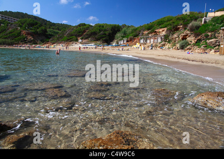 Blick von der Strand von Es Figueral, Ibiza, Spanien Stockfoto