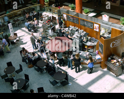 Cafe in der Manchester Trafford Centre Stockfoto