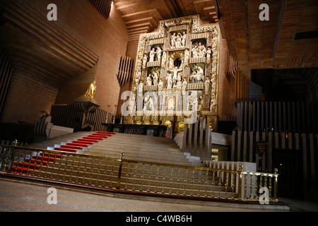 Altarbild am Schrein in Torreciudad, erbaut unter Leitung des Gründers des Opus Dei: Josemaria Esciva. Stockfoto