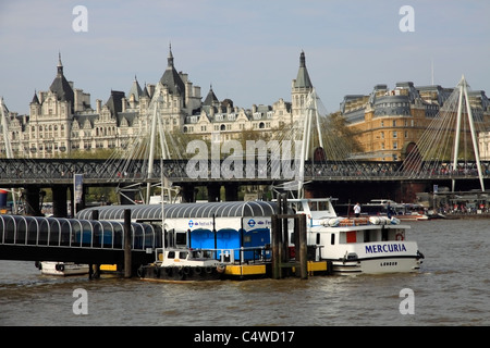 Festival Pier auf der Themse in London Stockfoto