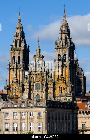 Kathedrale von Santiago De Compostela dominiert die Skyline der Stadt. Stockfoto