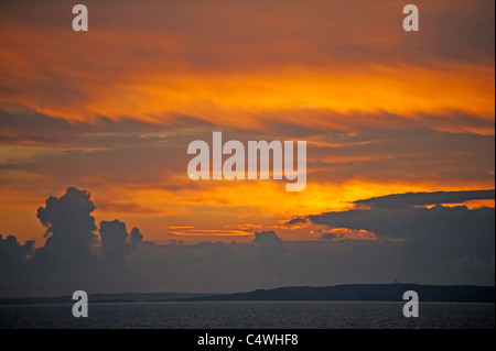 Sonnenuntergang über den Orkney-Inseln auf den Pentland Firth.  SCO 7316 Stockfoto