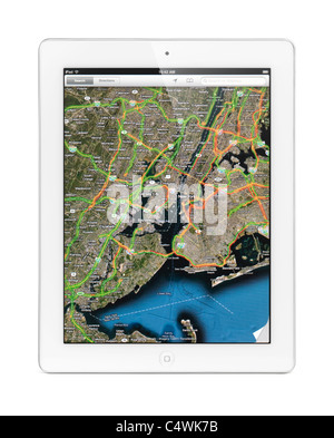Apple iPad 2 Tablet-Computer Anzeigen einer Karte von New York mit dem Verkehr von Google Maps auf seinem Schirm isoliert auf weißem Hintergrund Stockfoto